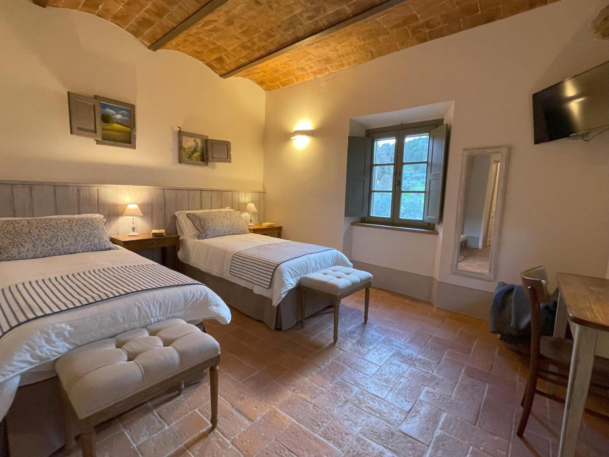 Podere Montaione Volterra Exterior photo
